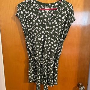 Kaileigh tunic blouse with belt sz Large